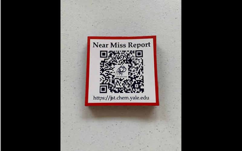Near Miss Report QR Code Sticker, Chemistry Joint Safety Team Table 